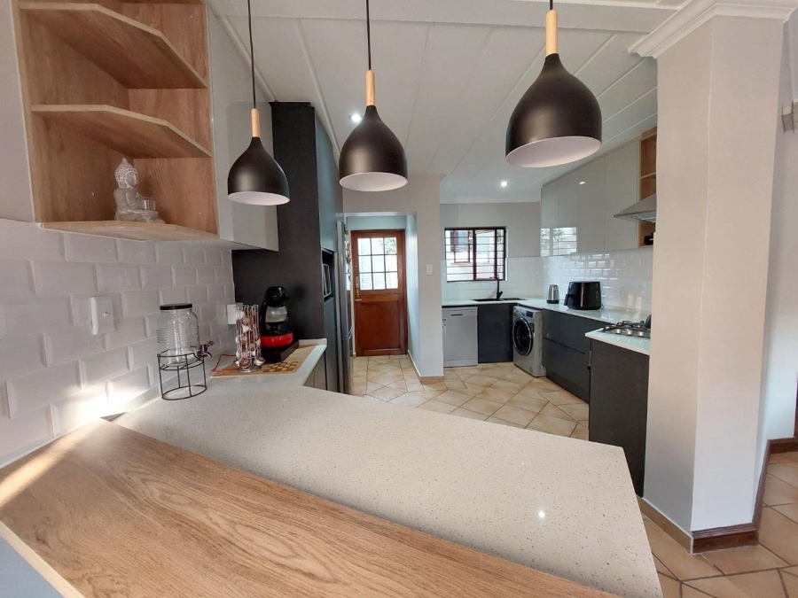 To Let 3 Bedroom Property for Rent in Morningside Gauteng