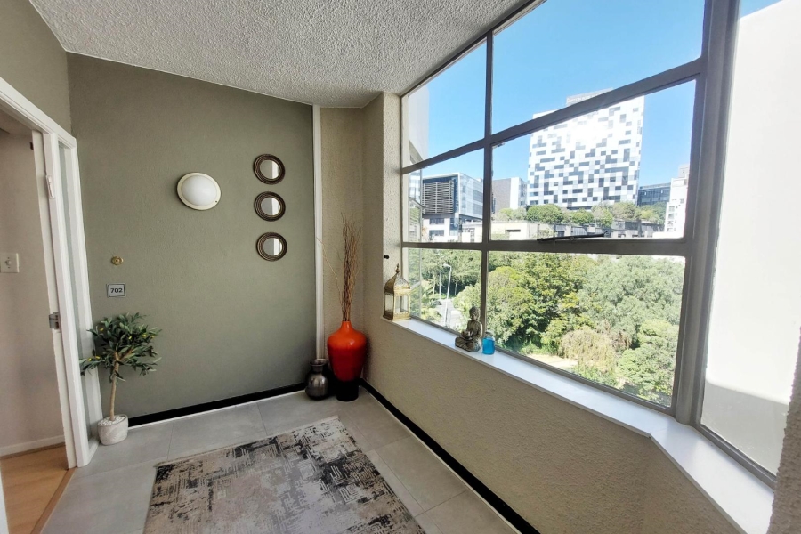 To Let 3 Bedroom Property for Rent in Sandhurst Gauteng