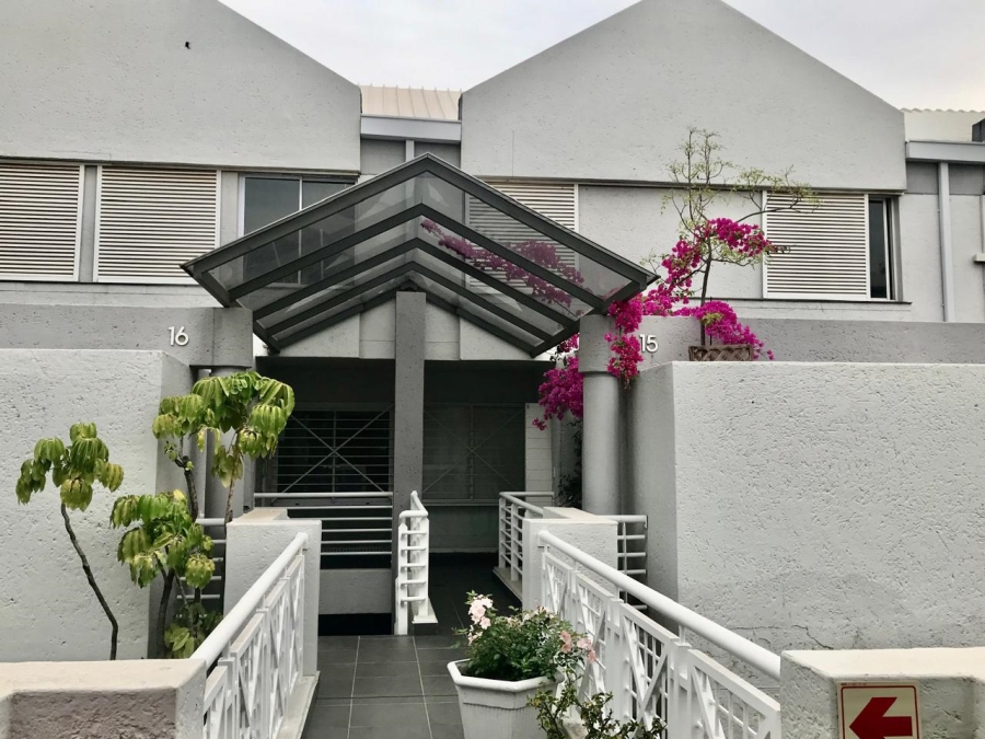 To Let 3 Bedroom Property for Rent in Melrose North Gauteng