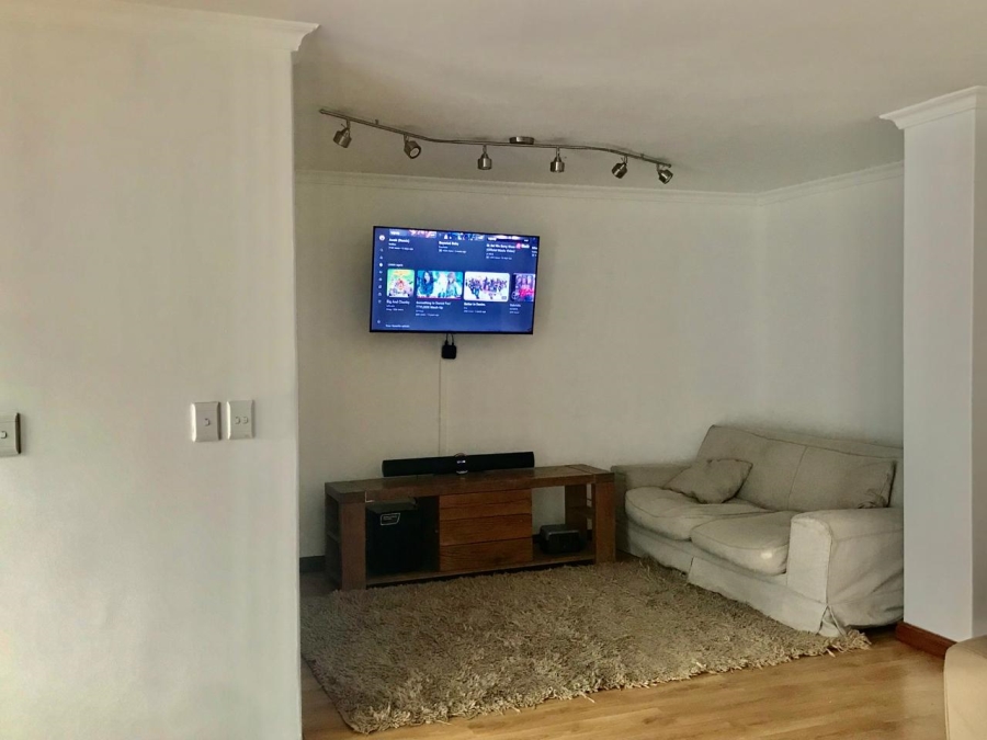 To Let 3 Bedroom Property for Rent in Melrose North Gauteng