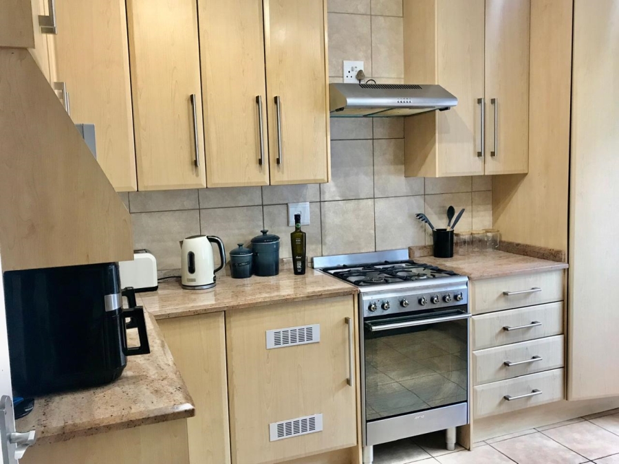 To Let 3 Bedroom Property for Rent in Melrose North Gauteng
