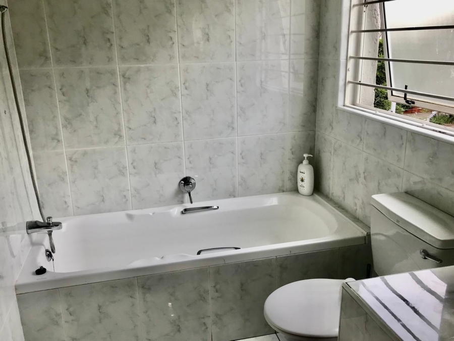 To Let 3 Bedroom Property for Rent in Melrose North Gauteng