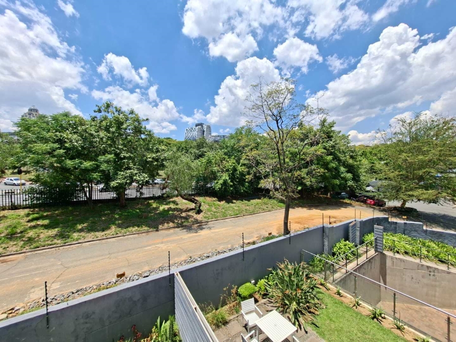 To Let 2 Bedroom Property for Rent in Parkmore Gauteng