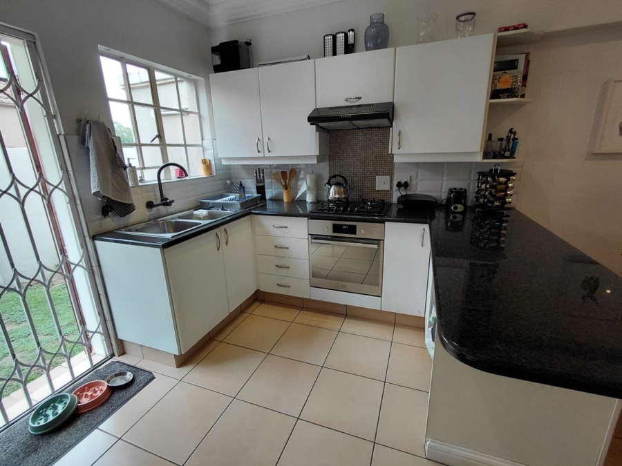 To Let 3 Bedroom Property for Rent in Douglasdale Gauteng