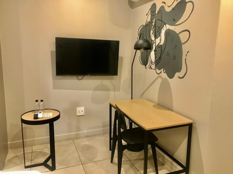 To Let 1 Bedroom Property for Rent in Sandown Gauteng
