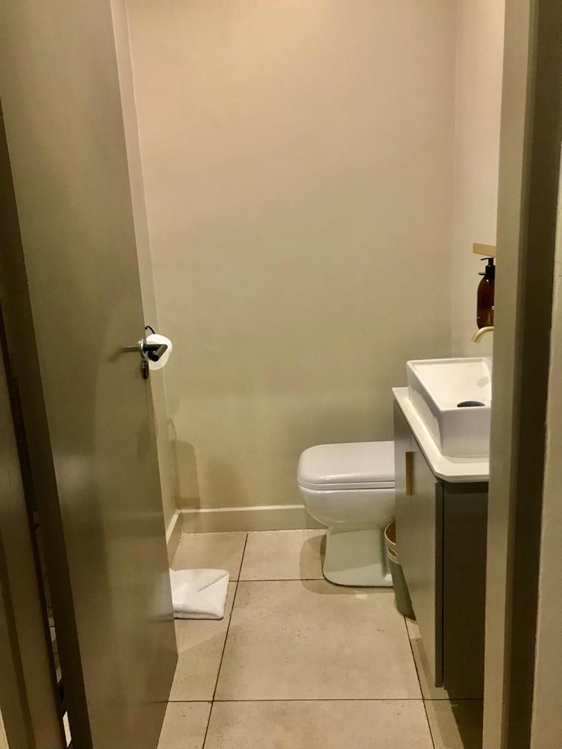 To Let 1 Bedroom Property for Rent in Sandown Gauteng