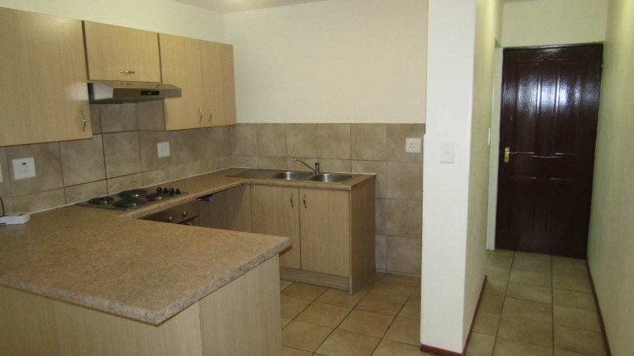 To Let 2 Bedroom Property for Rent in Noordhang Gauteng