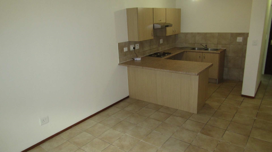 To Let 2 Bedroom Property for Rent in Noordhang Gauteng