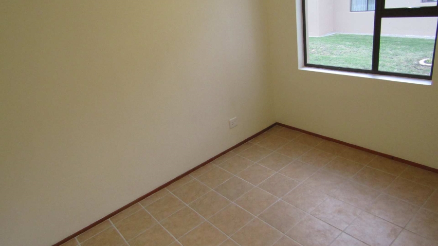 To Let 2 Bedroom Property for Rent in Noordhang Gauteng