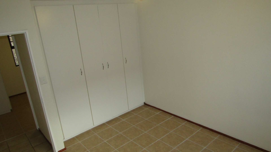 To Let 2 Bedroom Property for Rent in Noordhang Gauteng