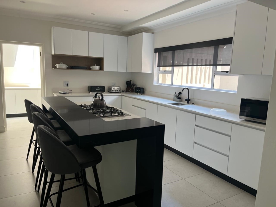 To Let 4 Bedroom Property for Rent in Atholl Gauteng