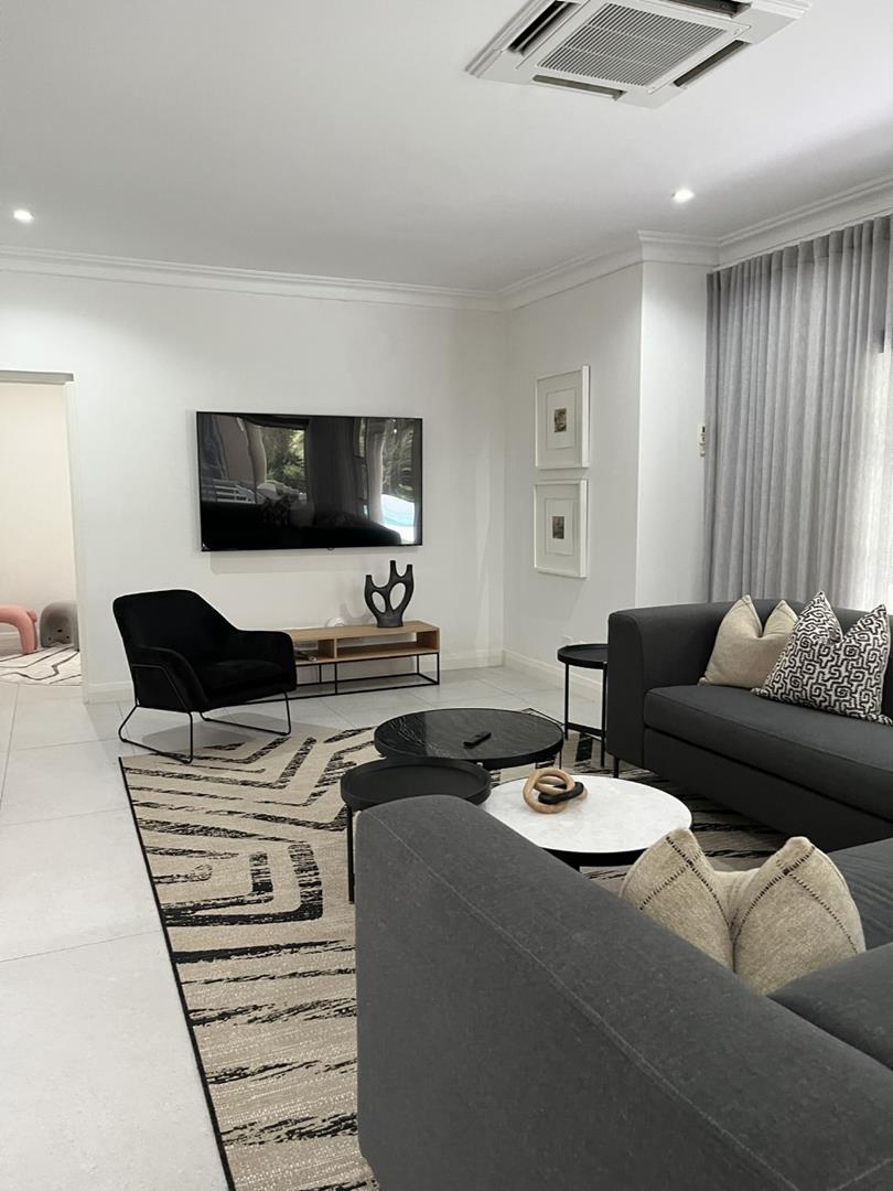 To Let 4 Bedroom Property for Rent in Atholl Gauteng