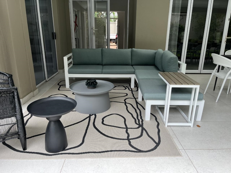 To Let 4 Bedroom Property for Rent in Atholl Gauteng