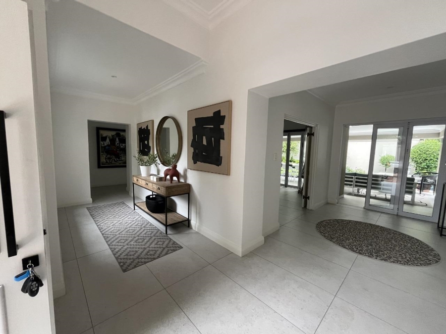 To Let 4 Bedroom Property for Rent in Atholl Gauteng