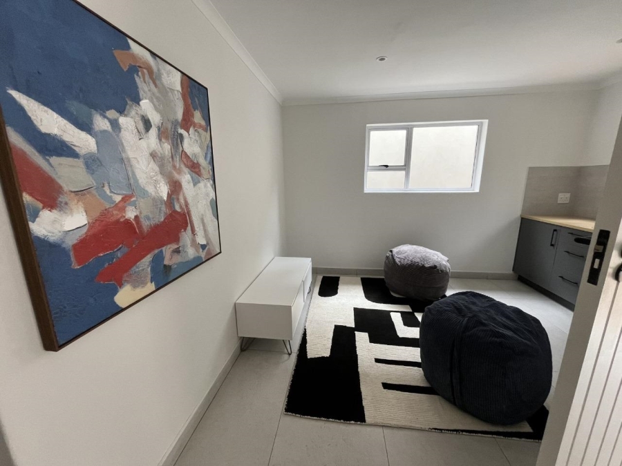 To Let 4 Bedroom Property for Rent in Atholl Gauteng