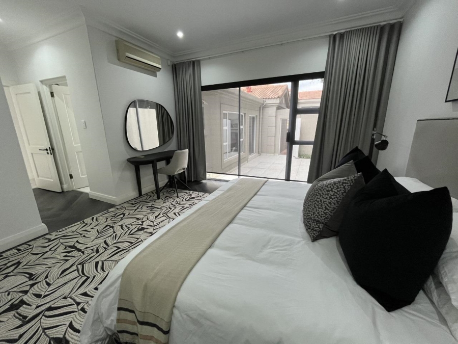 To Let 4 Bedroom Property for Rent in Atholl Gauteng