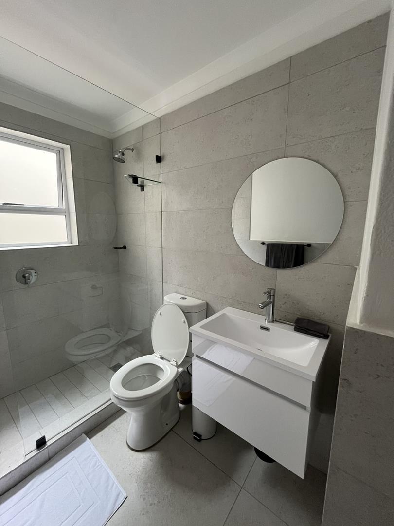 To Let 4 Bedroom Property for Rent in Atholl Gauteng