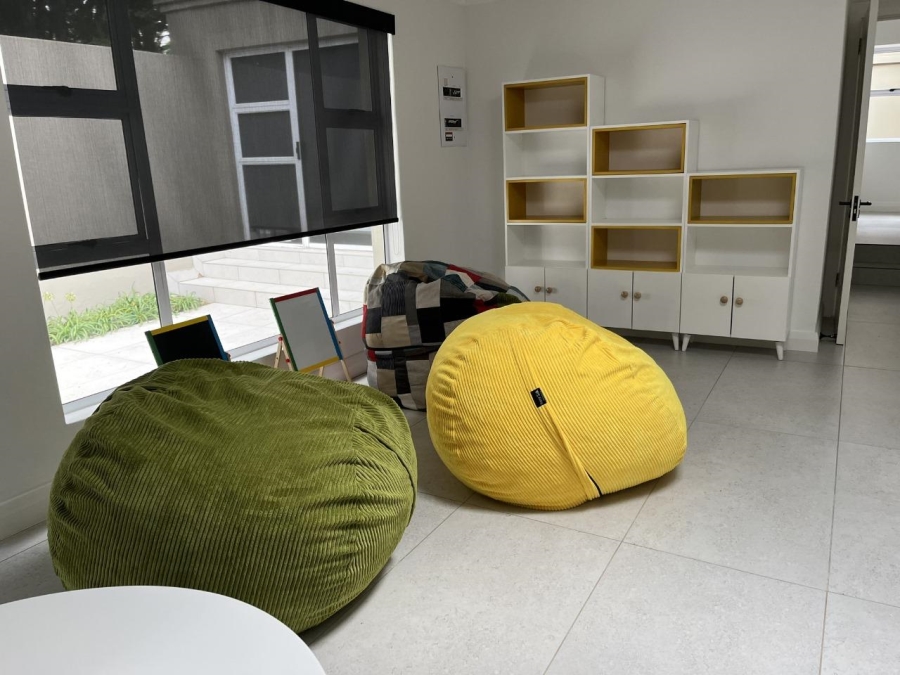 To Let 4 Bedroom Property for Rent in Atholl Gauteng