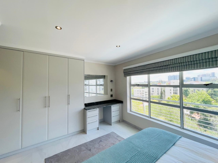 To Let 2 Bedroom Property for Rent in Sandhurst Gauteng