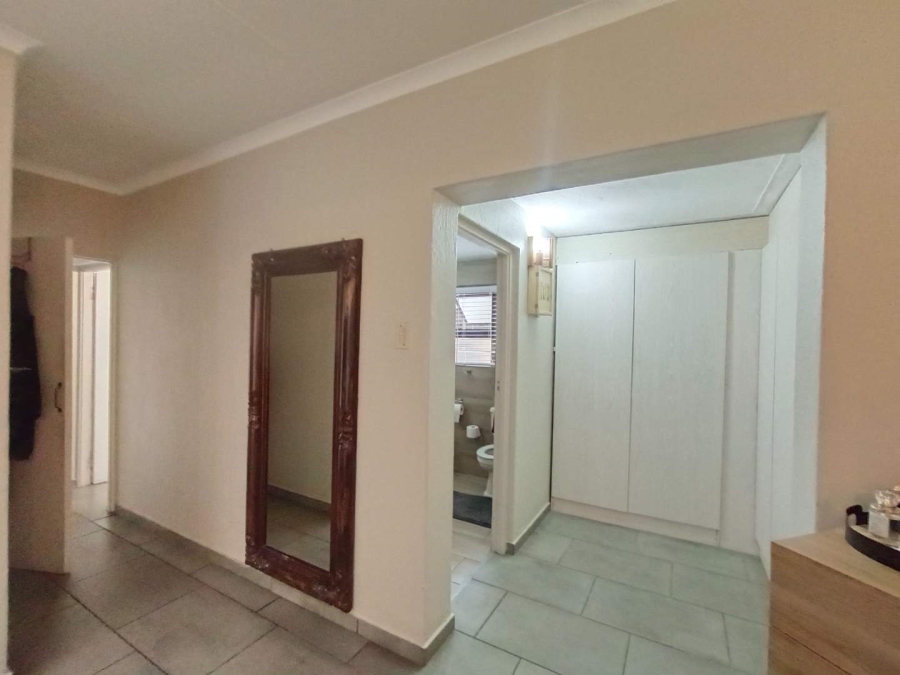 3 Bedroom Property for Sale in Clubview Gauteng