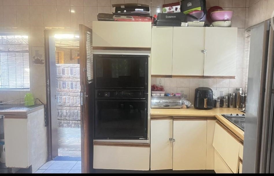 3 Bedroom Property for Sale in Birch Acres Gauteng