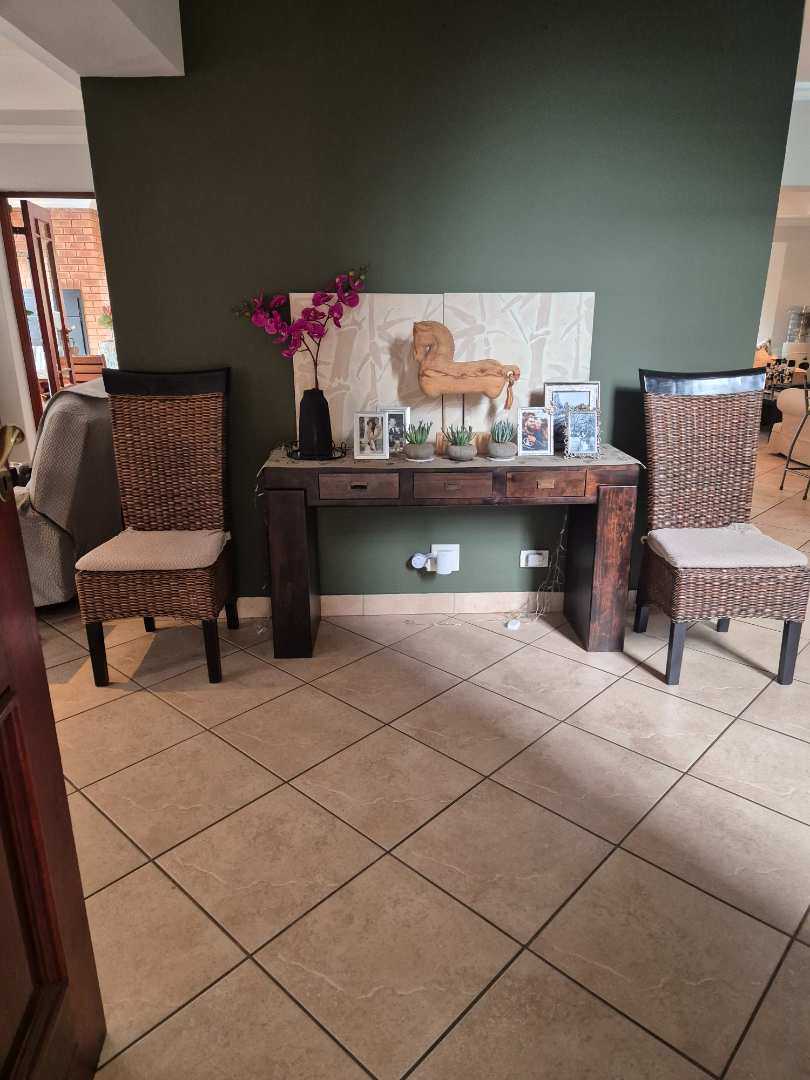 3 Bedroom Property for Sale in Faerie Glen Gauteng