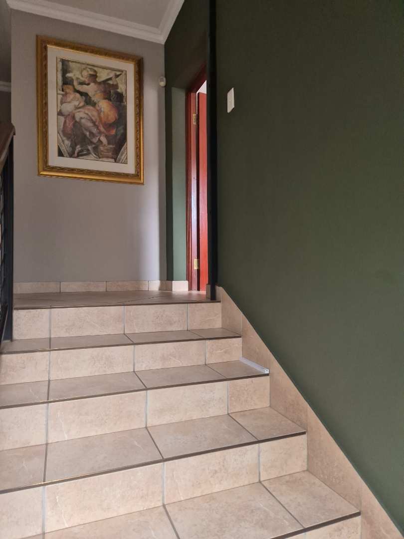 3 Bedroom Property for Sale in Faerie Glen Gauteng