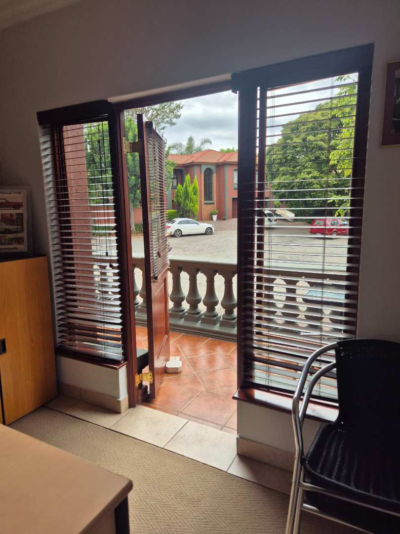 3 Bedroom Property for Sale in Faerie Glen Gauteng