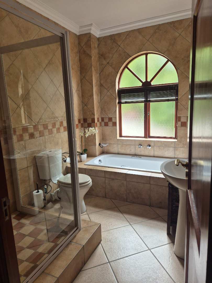 3 Bedroom Property for Sale in Faerie Glen Gauteng