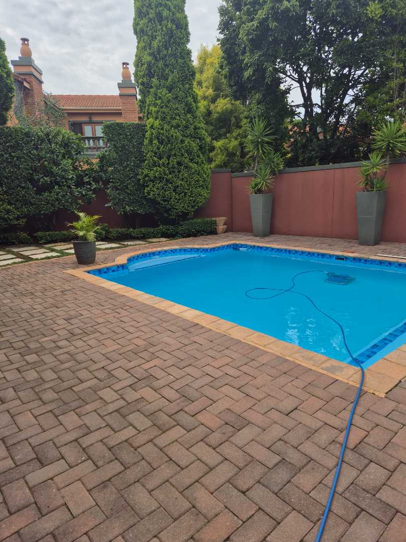 3 Bedroom Property for Sale in Faerie Glen Gauteng