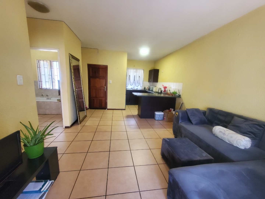 1 Bedroom Property for Sale in Willowbrook Gauteng