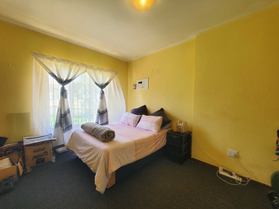 1 Bedroom Property for Sale in Willowbrook Gauteng