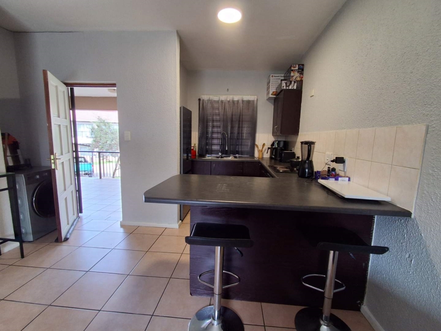 1 Bedroom Property for Sale in Willowbrook Gauteng