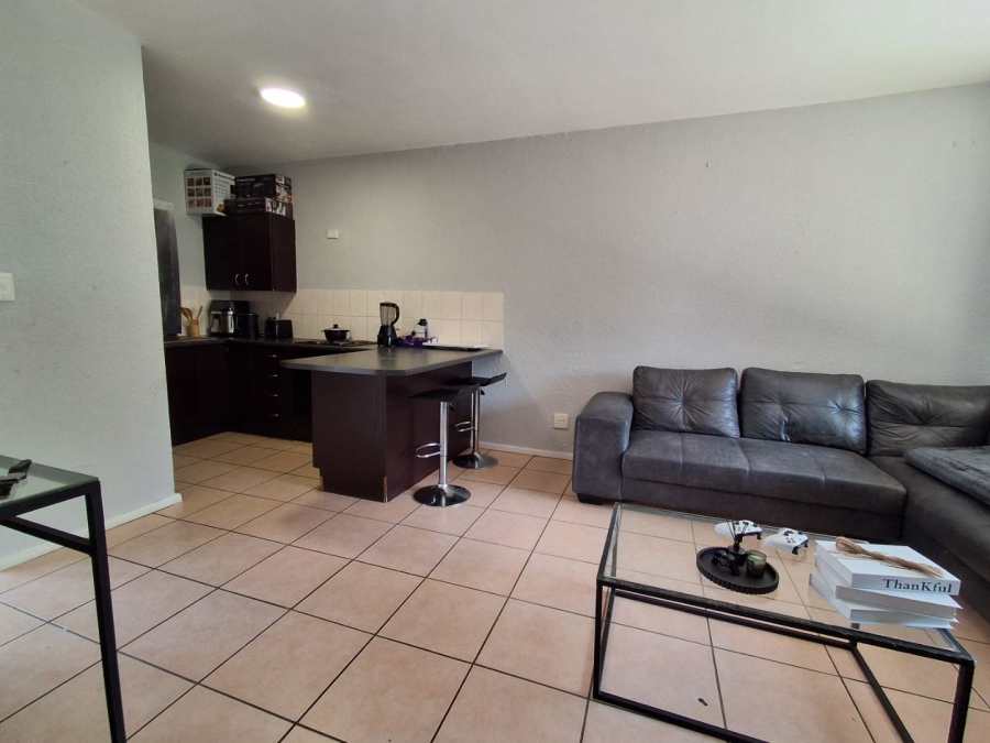 1 Bedroom Property for Sale in Willowbrook Gauteng
