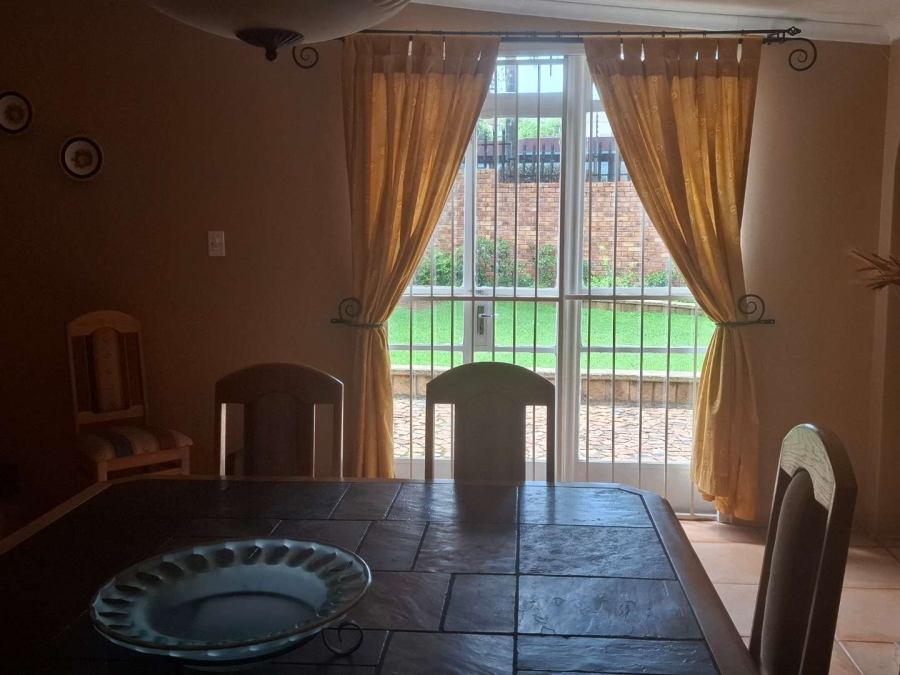 3 Bedroom Property for Sale in Glenvista Gauteng