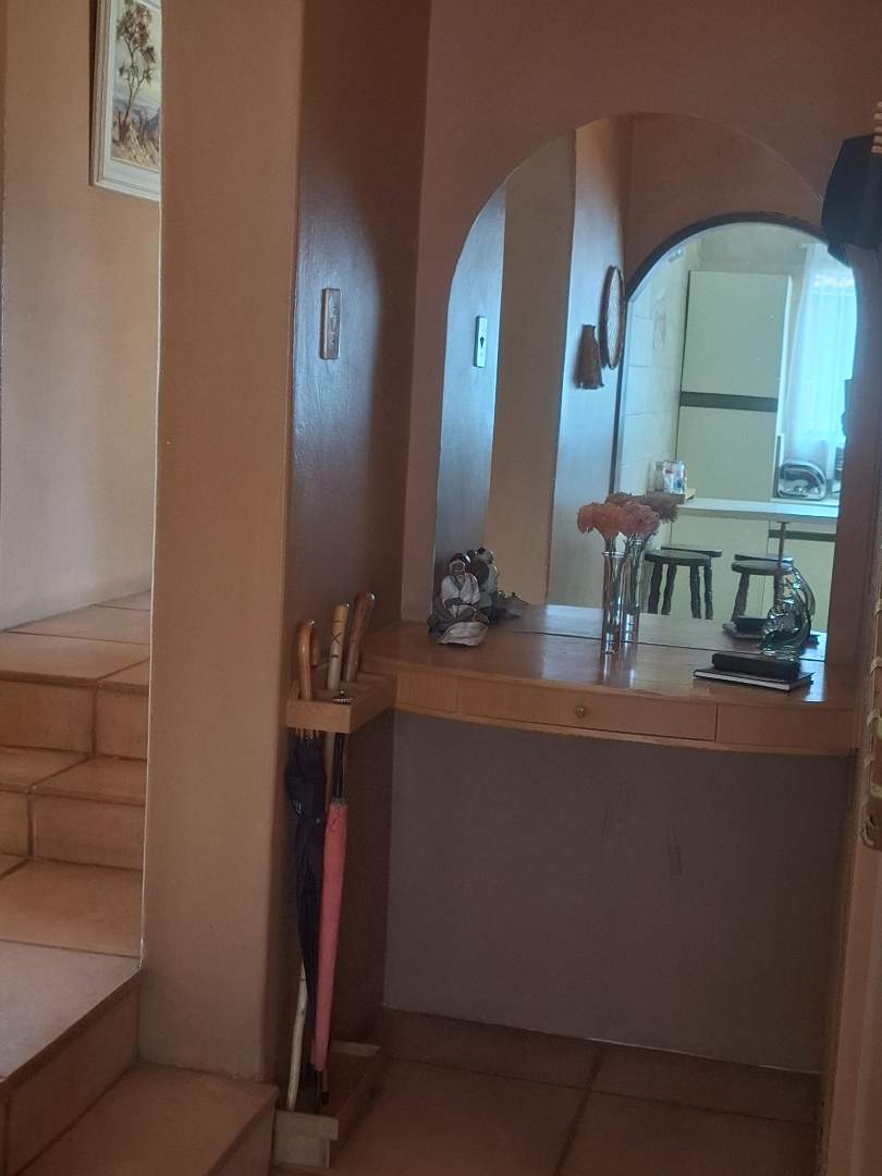 3 Bedroom Property for Sale in Glenvista Gauteng