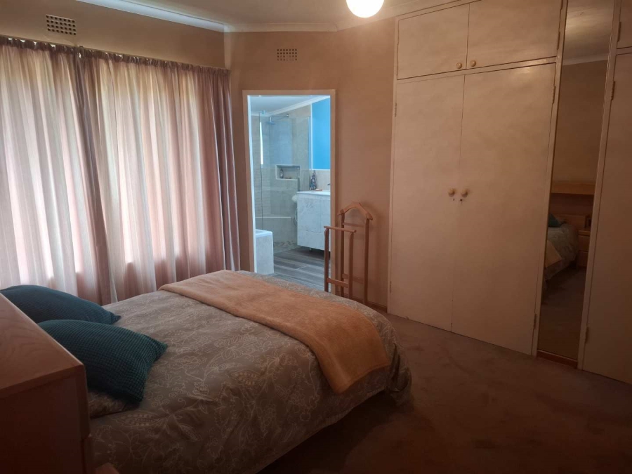 3 Bedroom Property for Sale in Glenvista Gauteng