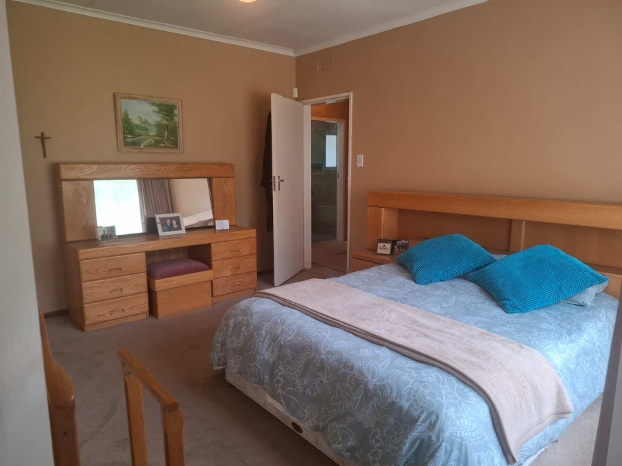 3 Bedroom Property for Sale in Glenvista Gauteng