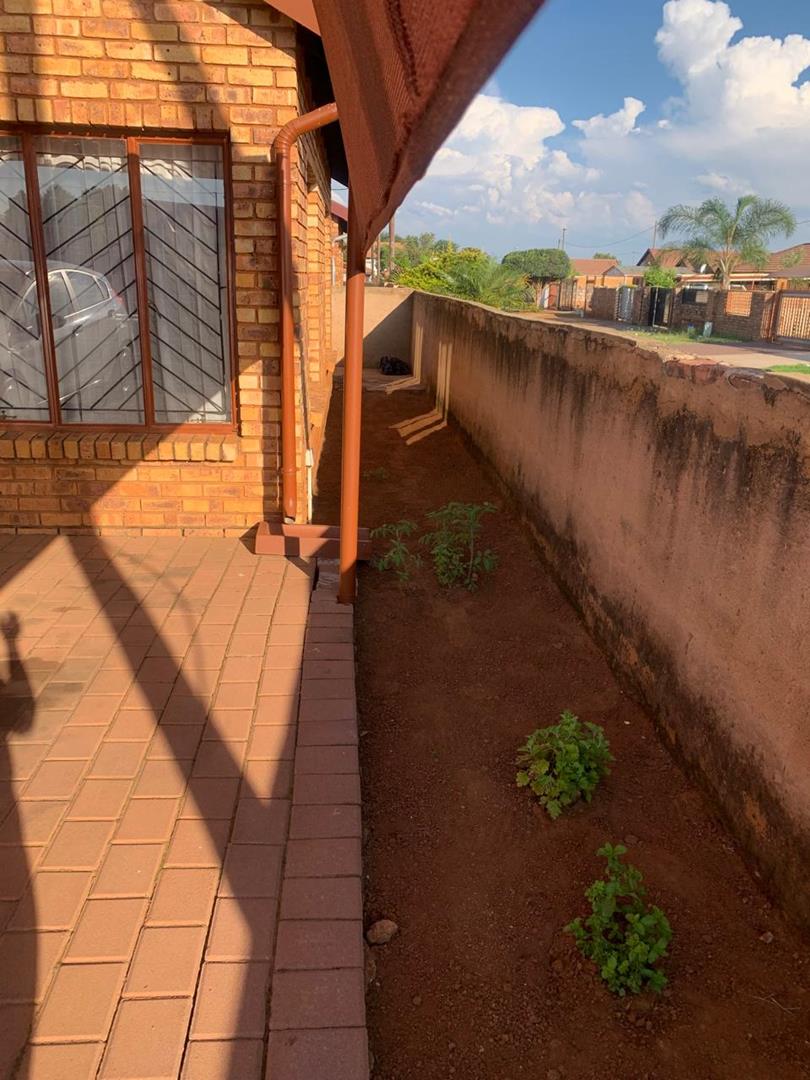 To Let 2 Bedroom Property for Rent in Soshanguve VV Gauteng