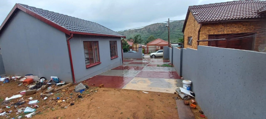 2 Bedroom Property for Sale in Mamelodi East Gauteng