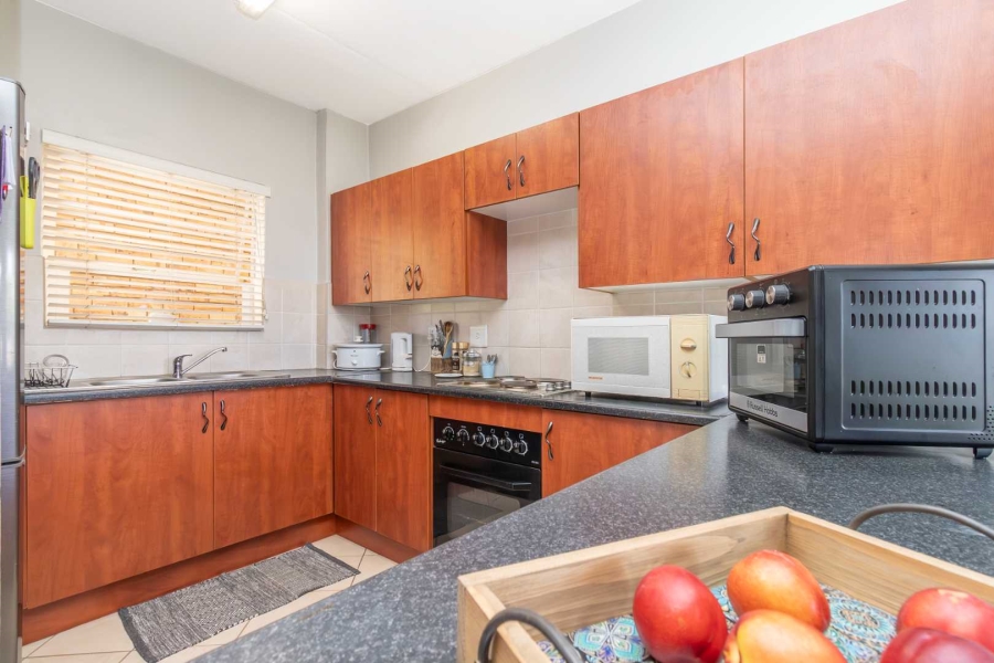 2 Bedroom Property for Sale in Honeypark Gauteng