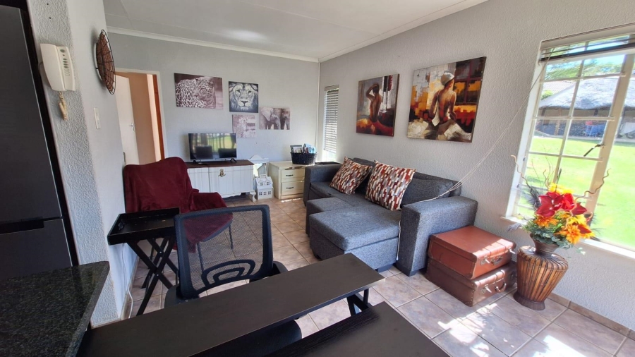 To Let 1 Bedroom Property for Rent in Olivedale Gauteng