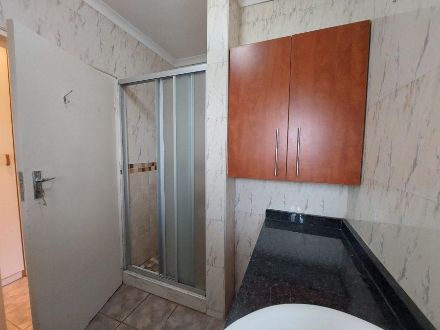 To Let 1 Bedroom Property for Rent in Olivedale Gauteng