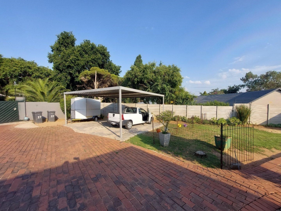 To Let 1 Bedroom Property for Rent in Olivedale Gauteng