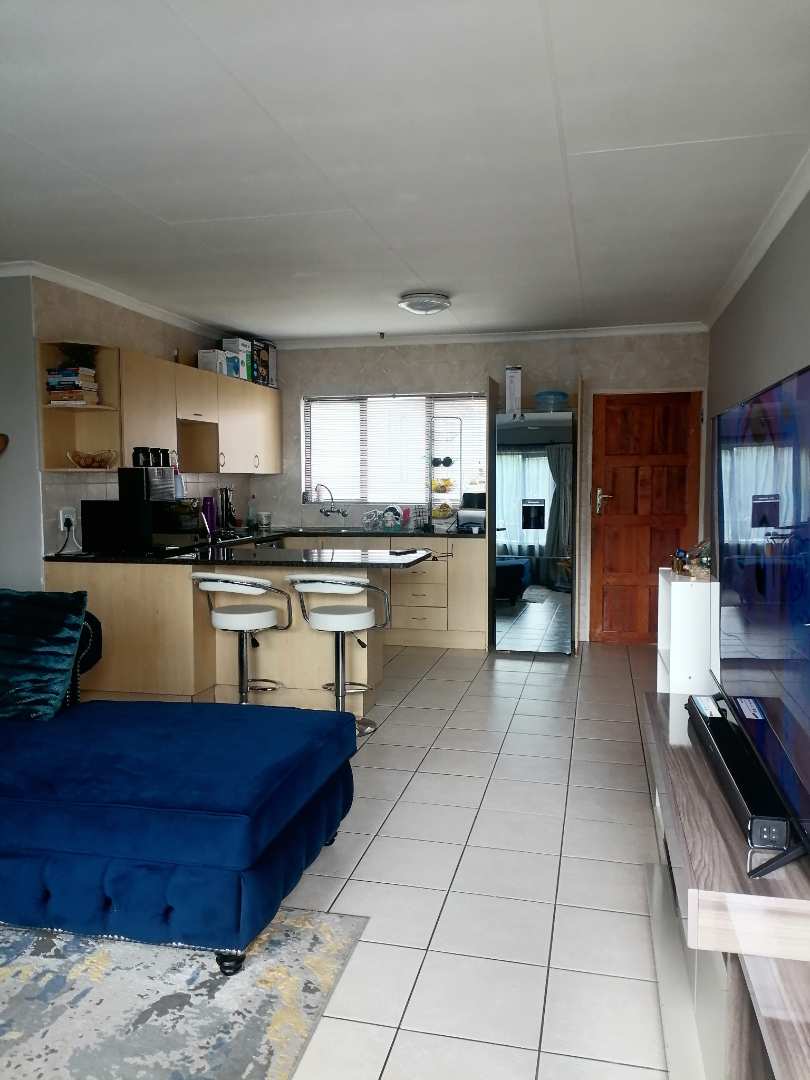 To Let 2 Bedroom Property for Rent in Helderwyk Gauteng