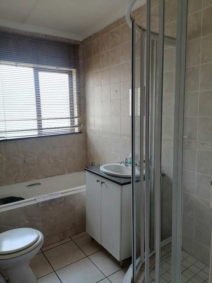 To Let 2 Bedroom Property for Rent in Helderwyk Gauteng