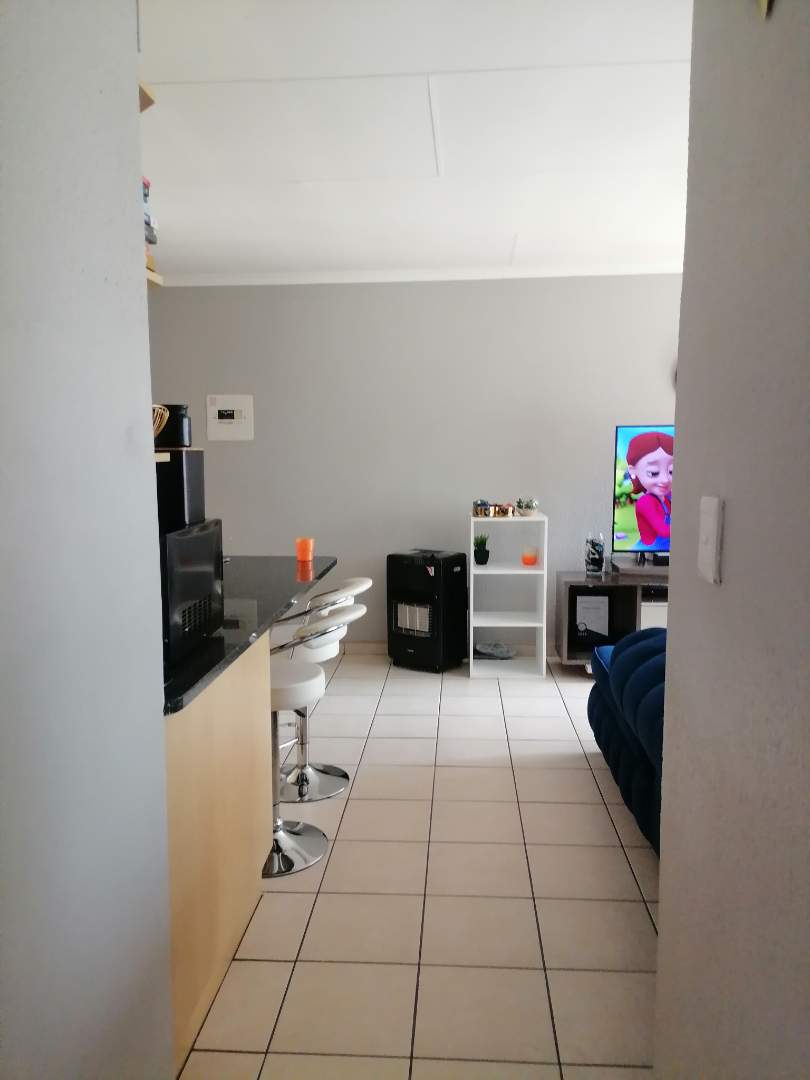 To Let 2 Bedroom Property for Rent in Helderwyk Gauteng