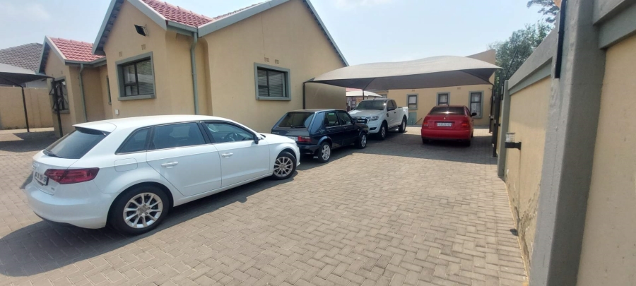 To Let 2 Bedroom Property for Rent in Kibler Park Gauteng