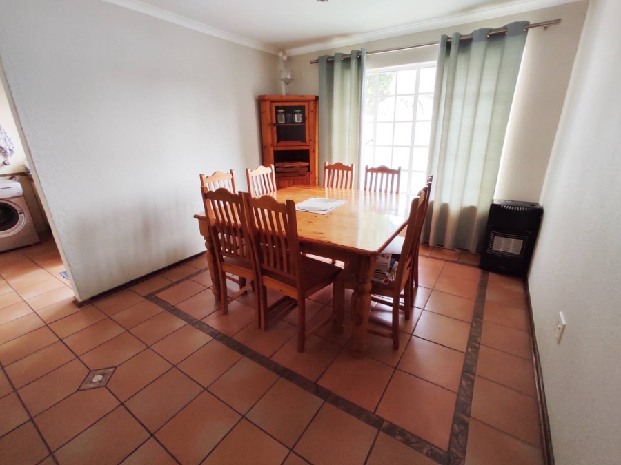 To Let 3 Bedroom Property for Rent in Randpark Gauteng
