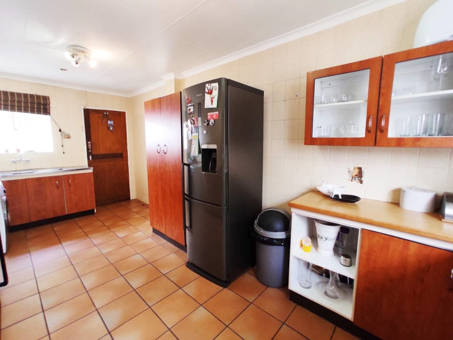 To Let 3 Bedroom Property for Rent in Randpark Gauteng